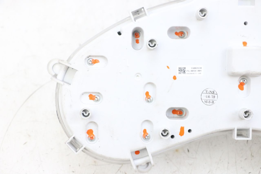 photo de LICZNIK PIAGGIO MP3 HPE 300 (2019 - 2026) - Widok z bliska