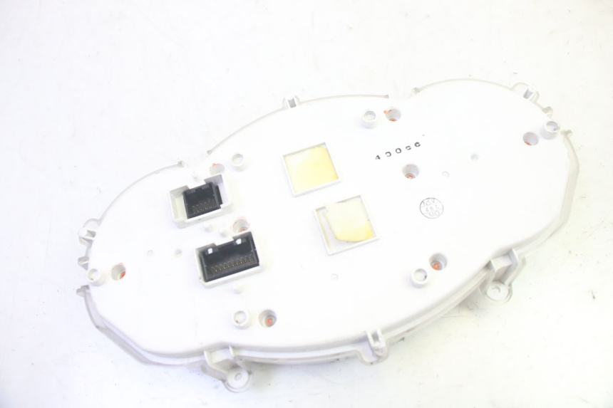 photo de LICZNIK PIAGGIO MP3 LT 400 (2007 - 2012) - Oznaczenia i referencje