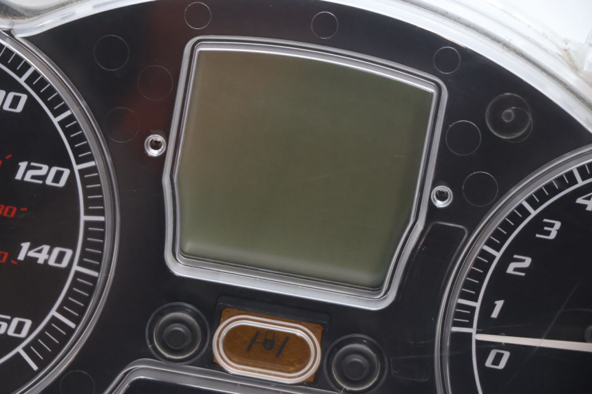 photo de LICZNIK PIAGGIO MP3 LT 300 (2010 - 2016) - Zoom stanu zużycia