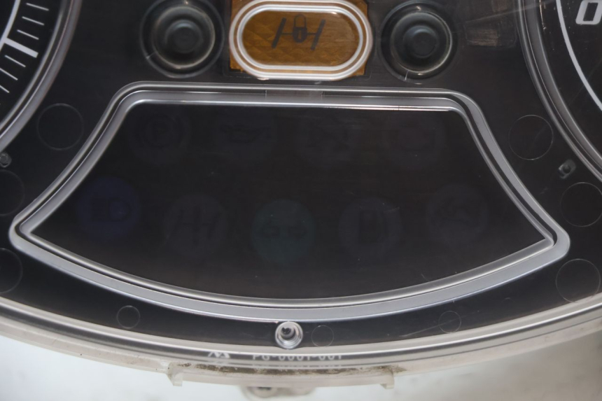 photo de LICZNIK PIAGGIO MP3 LT 300 (2010 - 2016) - Inny kąt widzenia