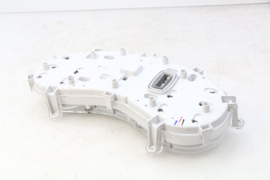 photo de LICZNIK PIAGGIO MP3 500 (2014 - 2017) - Zoom stanu zużycia