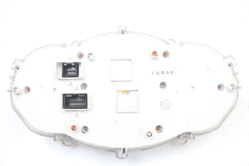 photo de LICZNIK PIAGGIO MP3 125 (2006 - 2014) - Oznaczenia i referencje