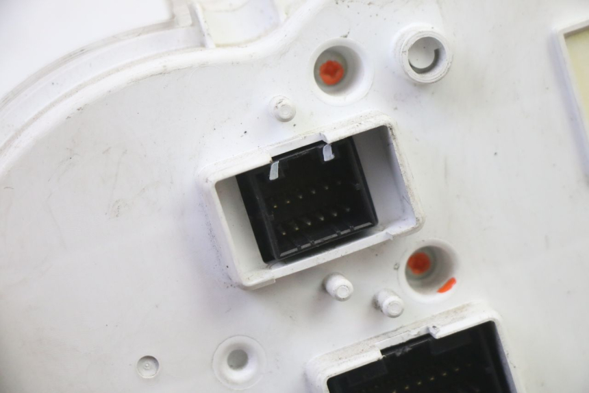 photo de LICZNIK PIAGGIO MP3 RL 250 (2006 - 2010) - Widok produktu