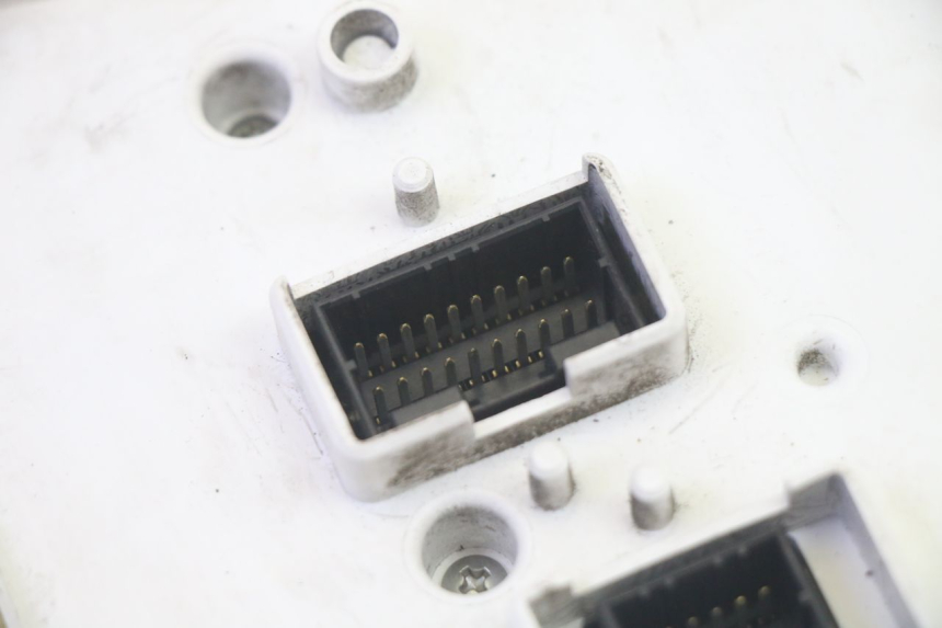 photo de LICZNIK PIAGGIO MP3 RL 250 (2006 - 2010) - Widok produktu