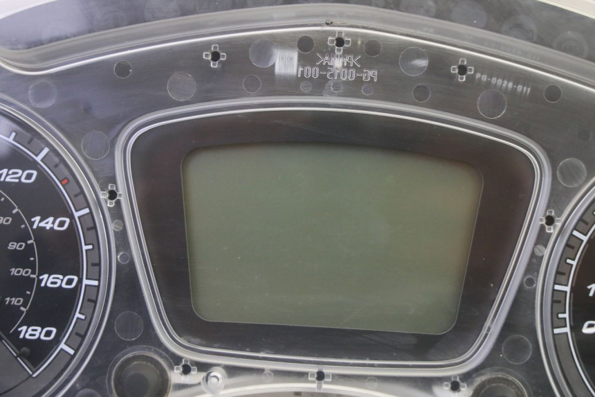 photo de LICZNIK PIAGGIO MP3 500 (2016 - 2018) - Zoom stanu zużycia