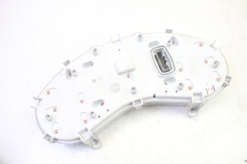 photo de LICZNIK PIAGGIO MP3 500 (2016 - 2018) - Oznaczenia i referencje