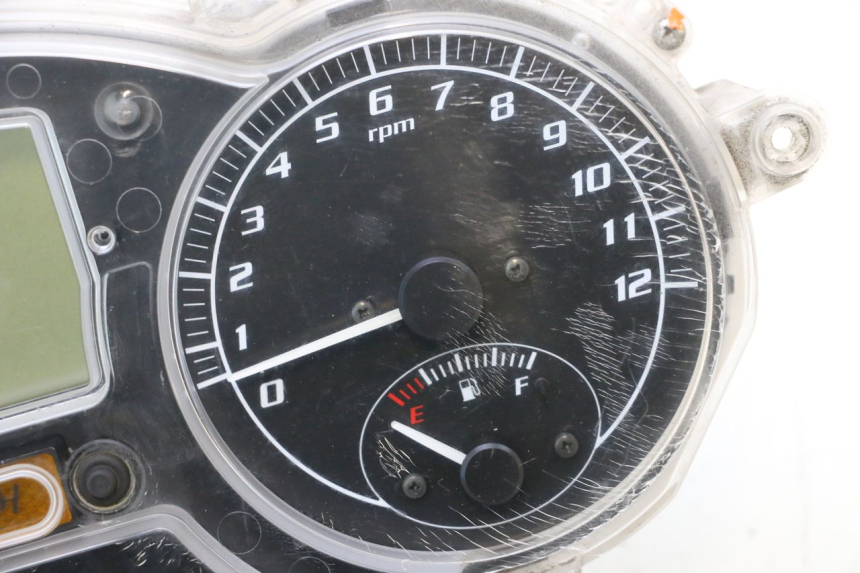 photo de LICZNIK PIAGGIO MP3 RL 250 (2006 - 2010) - Inny kąt widzenia