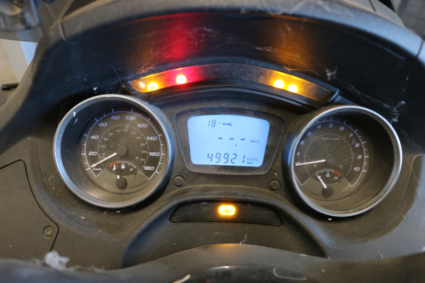 photo de LICZNIK PIAGGIO MP3 500 (2016 - 2018) - Szczegół części