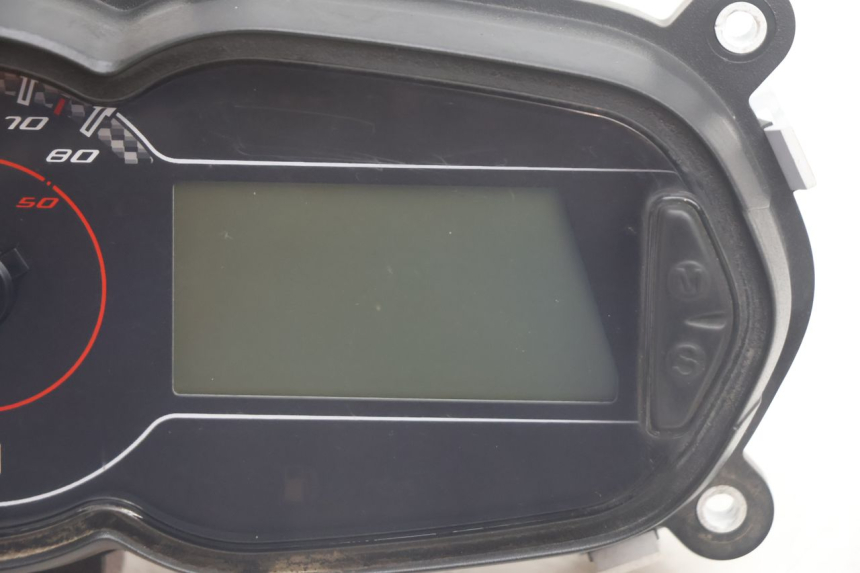 photo de LICZNIK PIAGGIO NEW TYPHOON 50 (2018 - 2021) - Zoom stanu zużycia