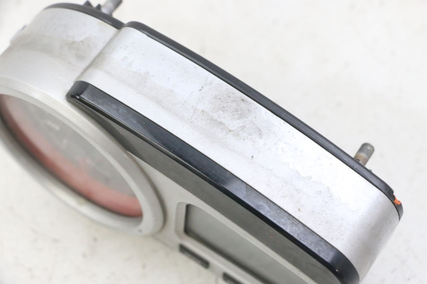 photo de LICZNIK GILERA NEXUS 125 (2009 - 2013) - Zbliżenie techniczne