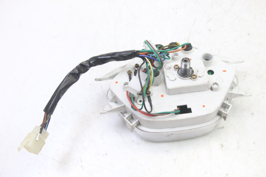 photo de LICZNIK JM MOTORS OLDIES GT 4T 50 (2018 - 2025) - Stan powierzchni