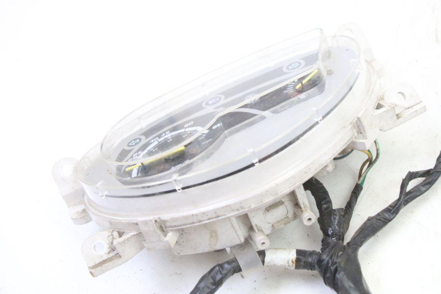 photo de LICZNIK SYM ORBIT 2 4T 50 (2008 - 2017) - Zbliżenie techniczne