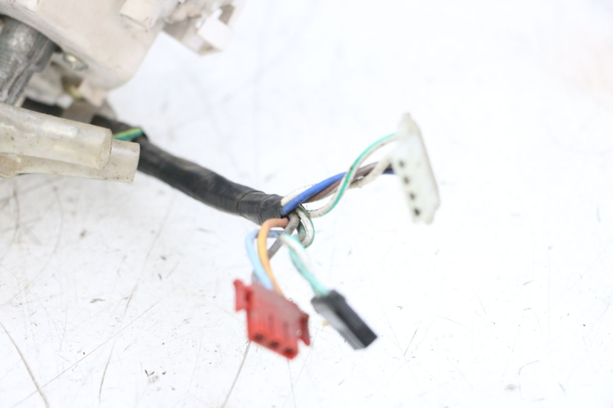 photo de LICZNIK SYM ORBIT 2 4T 50 (2008 - 2017) - Widok z bliska