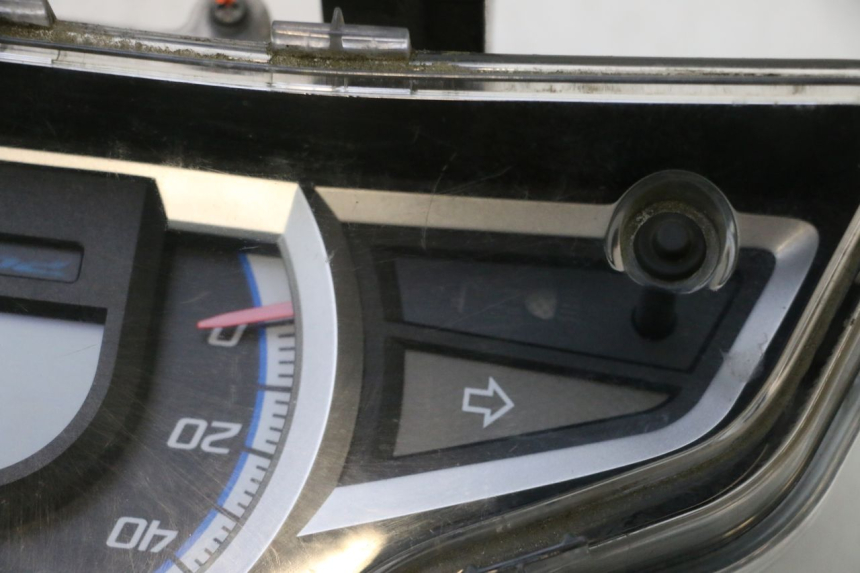 photo de LICZNIK HONDA PCX (JF57/JF64) 125 (2014 - 2018) - Punkty mocowania