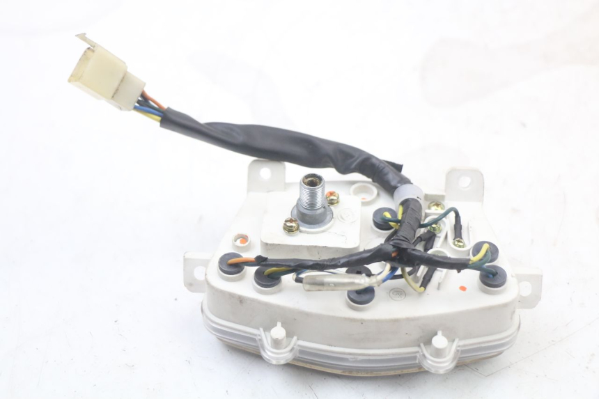 photo de LICZNIK PEUGEOT KISBEE 2T 50 (2010 - 2017) - Widok ogólny