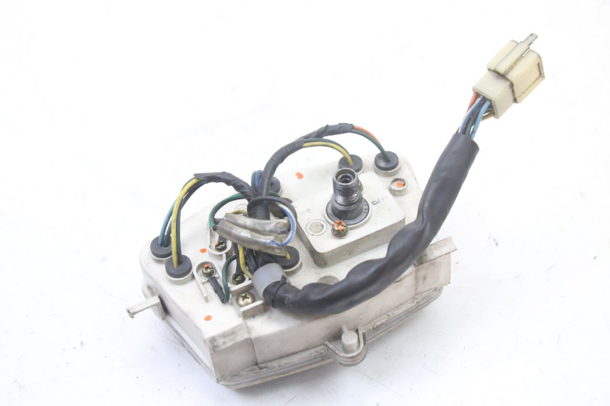 photo de LICZNIK PEUGEOT KISBEE 2T 50 (2010 - 2017) - Punkty mocowania