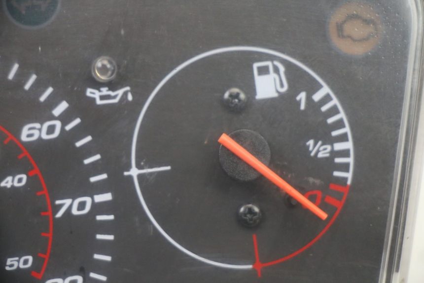 photo de LICZNIK PEUGEOT STREETZONE I 2T 50 (2018 - 2020) - Zoom stanu zużycia