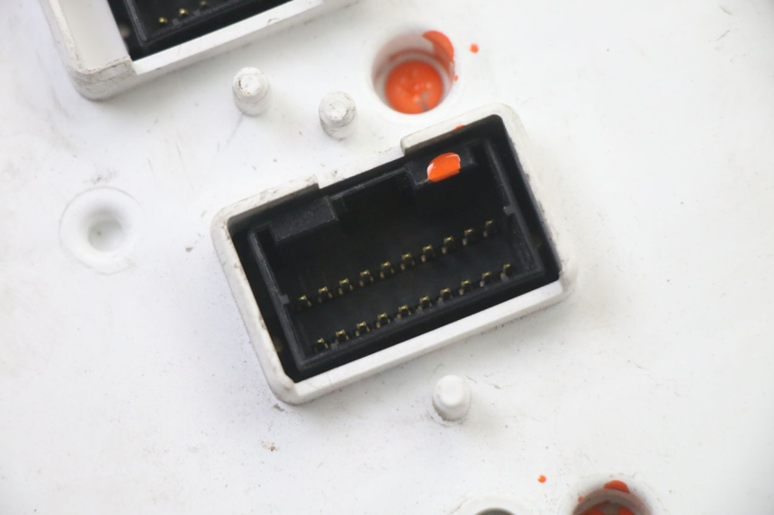 photo de LICZNIK PIAGGIO MP3 LT 400 (2007 - 2012) - Widok produktu