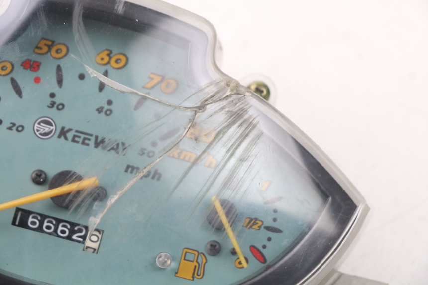 photo de LICZNIK KEEWAY PIXEL 50 (2008 - 2011) - Szczegóły charakterystyczne