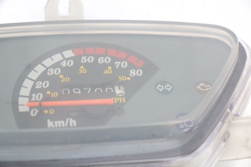 photo de LICZNIK TNT MOTOR ROMA 10' 4T 50 (2019 - 2022) - Zbliżenie techniczne