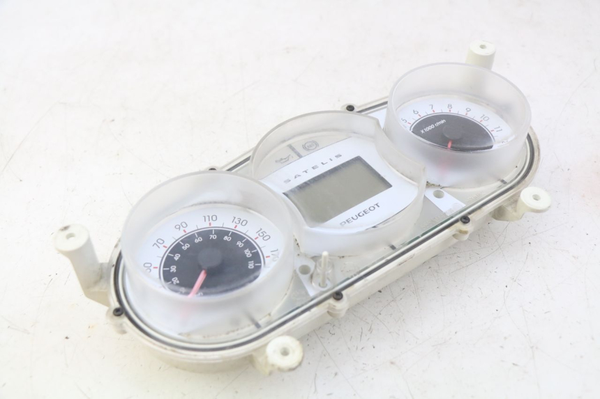 photo de LICZNIK PEUGEOT SATELIS COMPRESSOR K15 125 (2006 - 2009) - Inny kąt widzenia