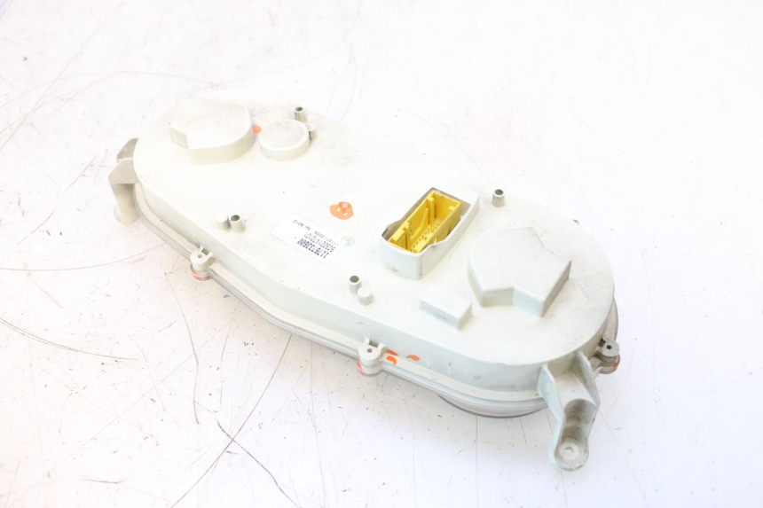 photo de LICZNIK PEUGEOT SATELIS COMPRESSOR K15 125 (2006 - 2009) - Szczegóły charakterystyczne