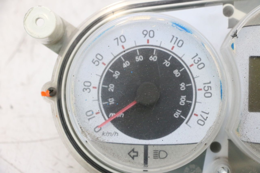 photo de LICZNIK PEUGEOT SATELIS COMPRESSOR K15 125 (2006 - 2009) - Widok profilu