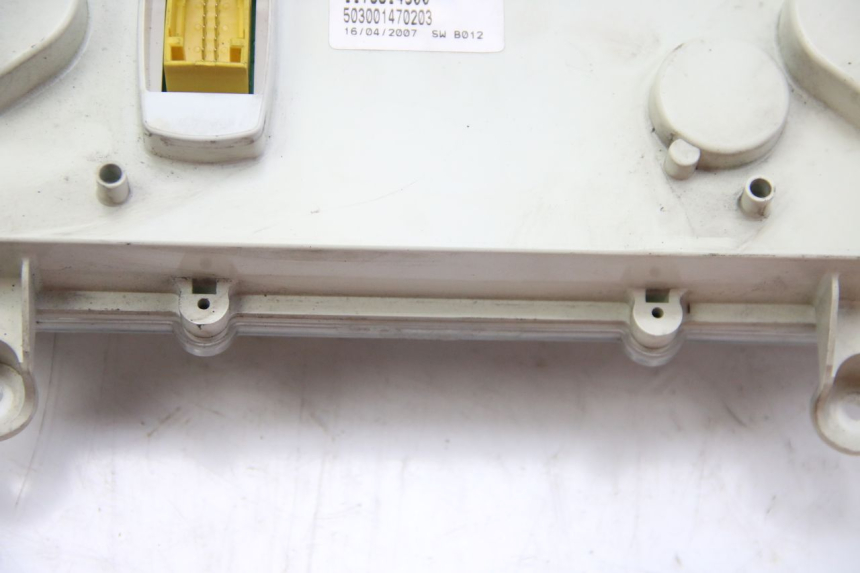 photo de LICZNIK PEUGEOT SATELIS 125 (2006 - 2009) - Stan powierzchni