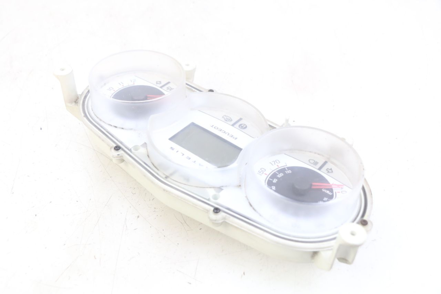 photo de LICZNIK PEUGEOT SATELIS 125 (2010 - 2012) - Zoom stanu zużycia