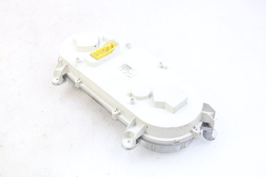 photo de LICZNIK PEUGEOT SATELIS 125 (2010 - 2012) - Zoom stanu zużycia