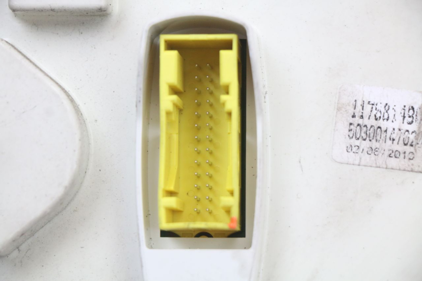 photo de LICZNIK PEUGEOT SATELIS 125 (2010 - 2012) - Stan powierzchni