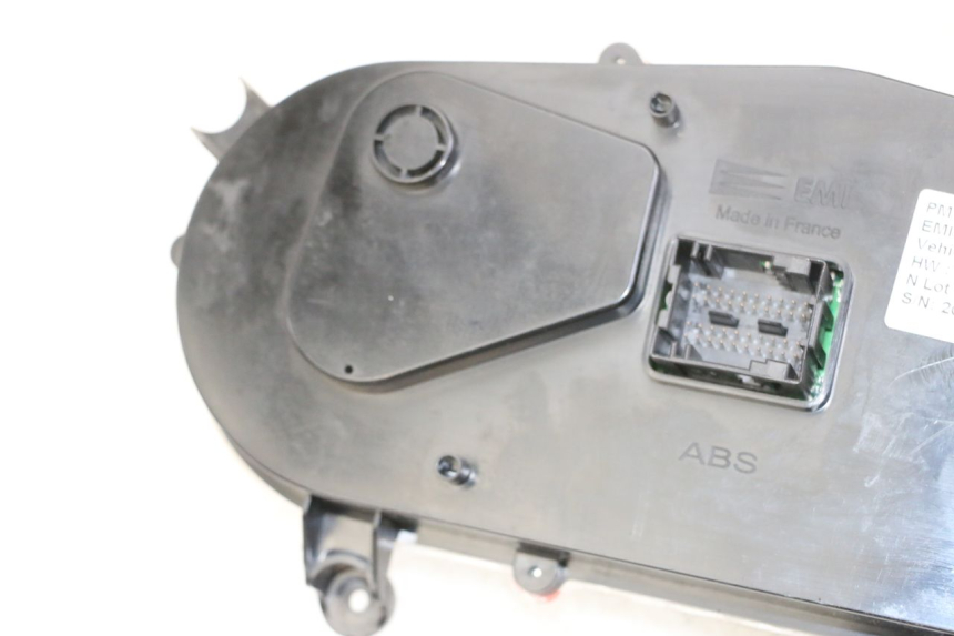 photo de LICZNIK PEUGEOT SATELIS 125 (2013 - 2018) - Punkty mocowania