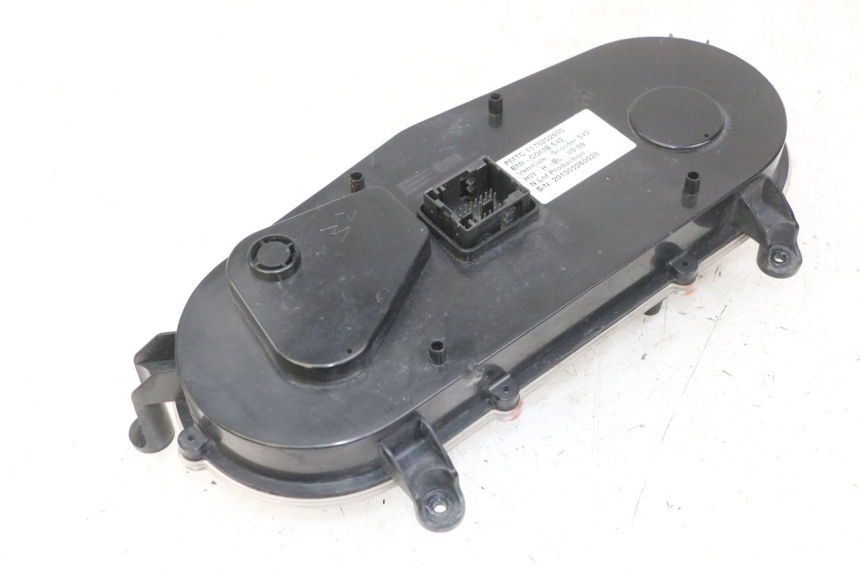 photo de LICZNIK PEUGEOT SATELIS 125 (2013 - 2018) - Inny kąt widzenia