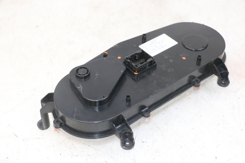 photo de LICZNIK PEUGEOT SATELIS 125 (2013 - 2018) - Punkty mocowania