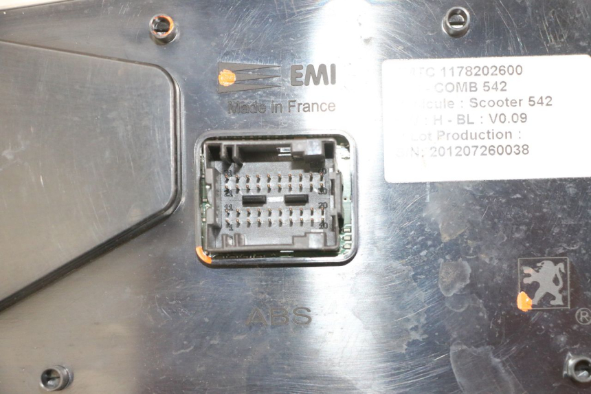 photo de LICZNIK PEUGEOT SATELIS 125 (2013 - 2018) - Oznaczenia i referencje