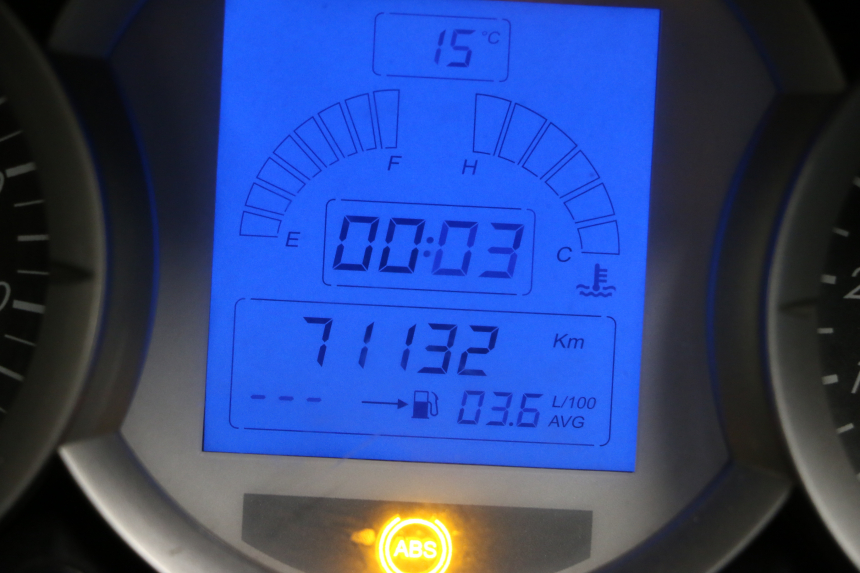 photo de LICZNIK PEUGEOT SATELIS 125 (2010 - 2012) - Zoom stanu zużycia