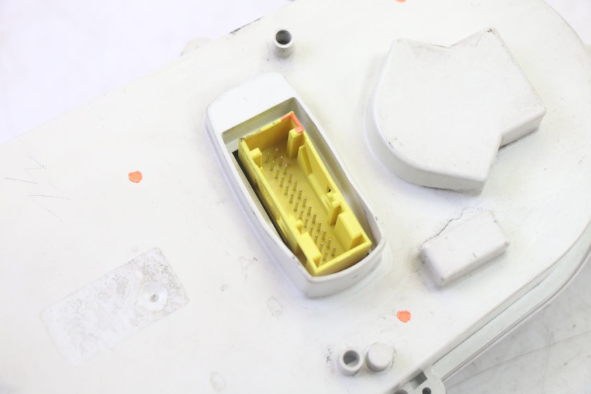 photo de LICZNIK PEUGEOT SATELIS 125 (2006 - 2009) - Widok produktu