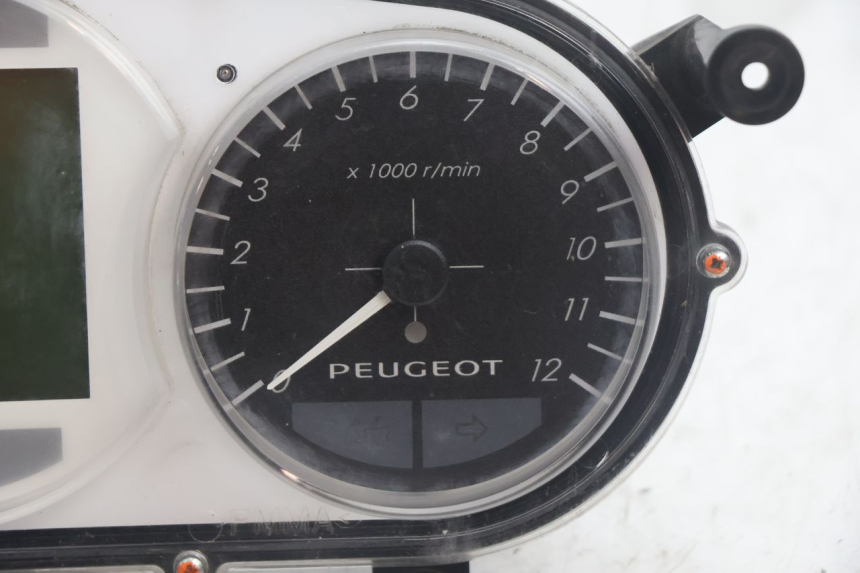 photo de LICZNIK PEUGEOT SATELIS 125 (2013 - 2018) - Zbliżenie techniczne