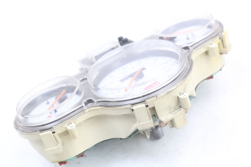 photo de LICZNIK APRILIA SCARABEO GT 125 (1999 - 2007) - Stan powierzchni