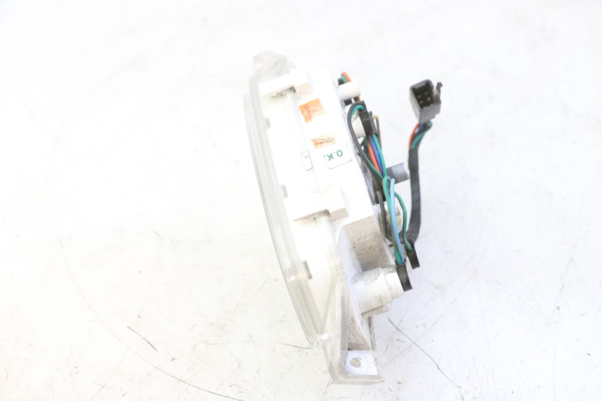 photo de LICZNIK HONDA SCV LEAD 100 (2003 - 2007) - Zbliżenie techniczne