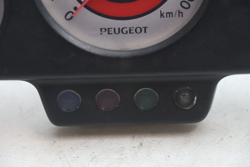 photo de LICZNIK PEUGEOT SPEEDFIGHT 2 AC 50 (2000 - 2009) - Zbliżenie techniczne