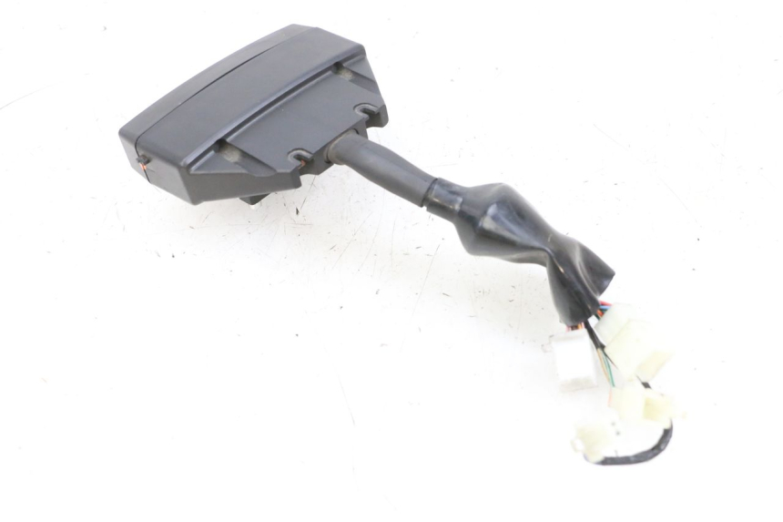 photo de LICZNIK PEUGEOT SPEEDFIGHT 4 4T EFI 50 (2021 - 2025) - Szczegóły charakterystyczne