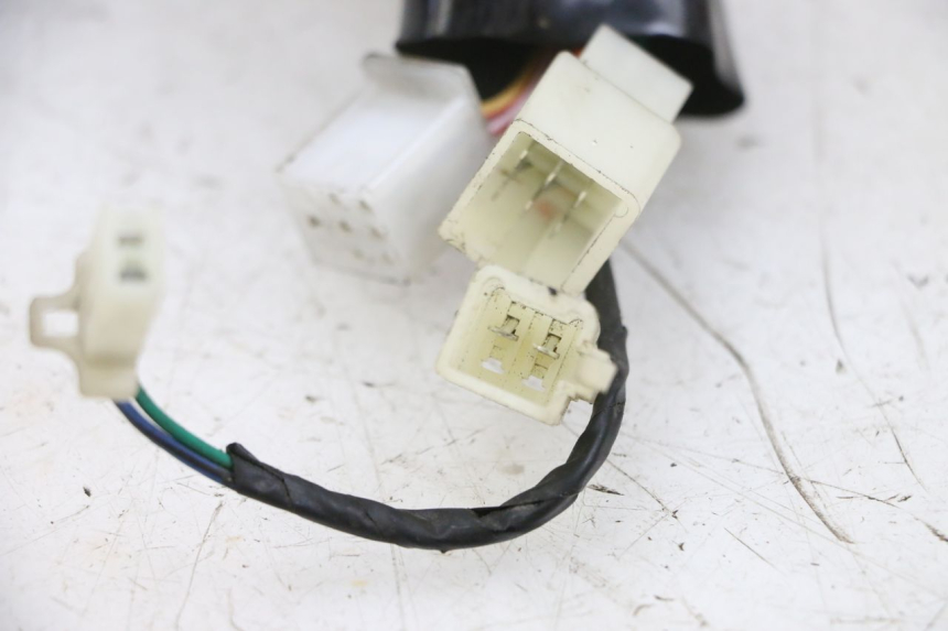 photo de LICZNIK PEUGEOT SPEEDFIGHT 4 4T EFI 50 (2021 - 2025) - Inny kąt widzenia