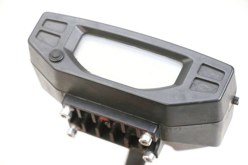 photo de LICZNIK PEUGEOT SPEEDFIGHT 4 4T EFI 50 (2021 - 2025) - Zbliżenie techniczne