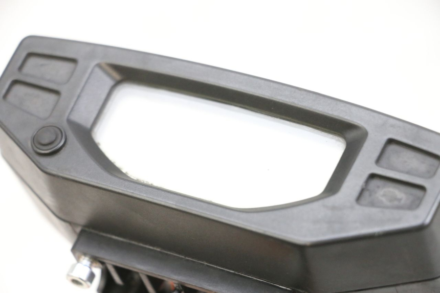 photo de LICZNIK PEUGEOT SPEEDFIGHT 4 4T EFI 50 (2021 - 2025) - Widok ogólny