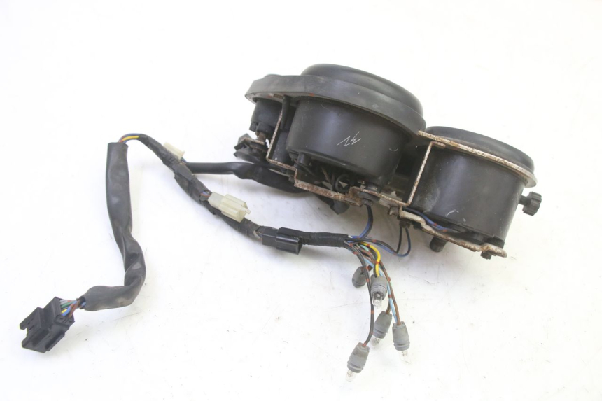 photo de LICZNIK TRIUMPH SPRINT 900 (1995 - 1998) - Punkty mocowania