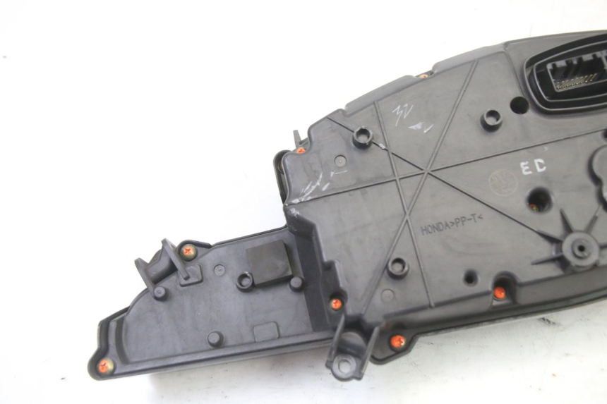 photo de LICZNIK HONDA ST PAN EUROPEAN 1300 (2002 - 2013) - Oznaczenia i referencje