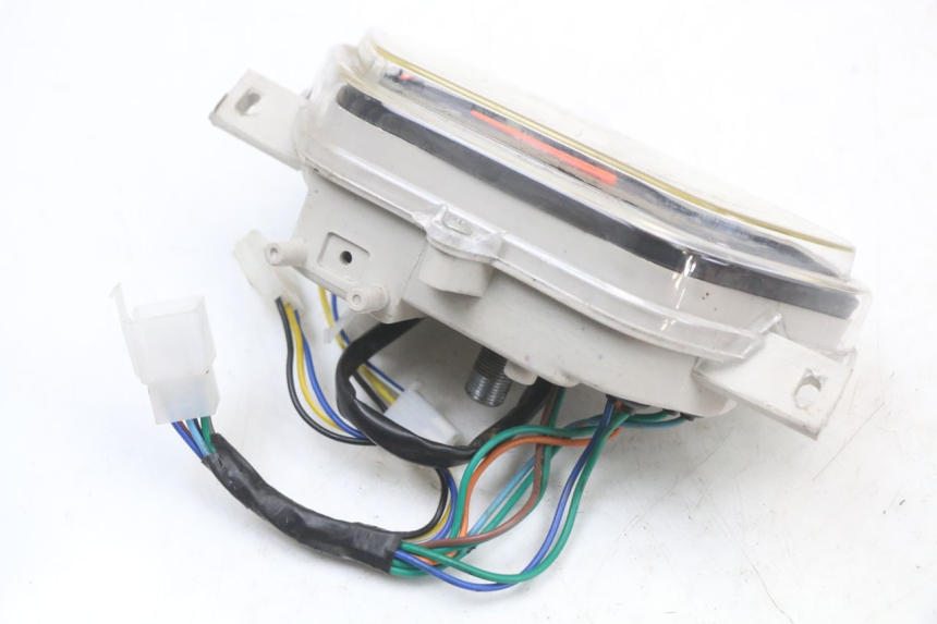 photo de LICZNIK VASTRO STREET X 4T 50 (2016 - 2021) - Inny kąt widzenia