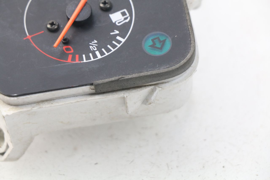 photo de LICZNIK PEUGEOT STREETZONE 2T 50 (2014 - 2019) - Widok ogólny