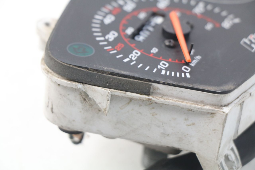 photo de LICZNIK PEUGEOT STREETZONE 2T 50 (2014 - 2019) - Część sprawdzona